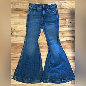 Wrangler Retro Bell Bottoms